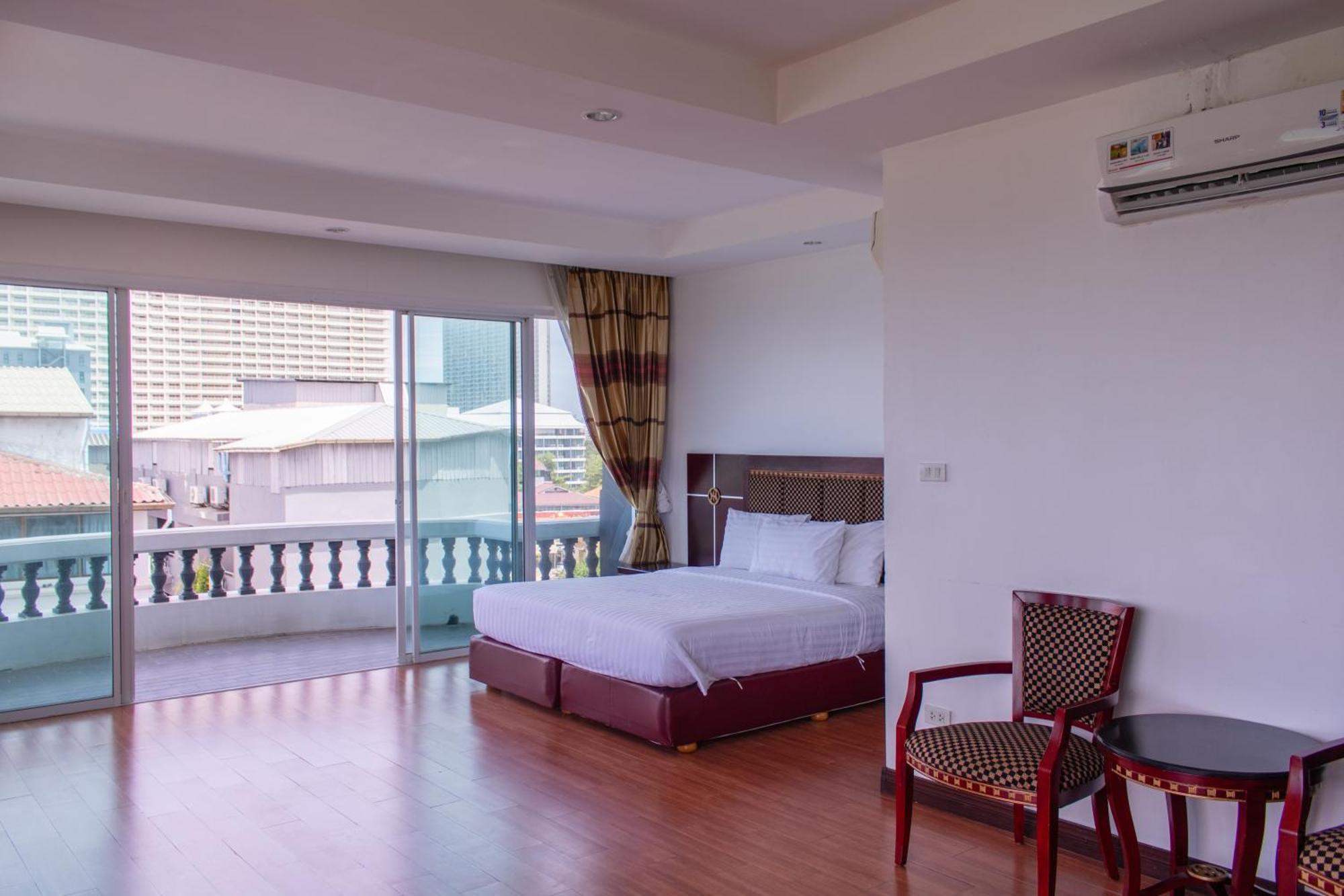 Jomtien Hisotel Exteriör bild