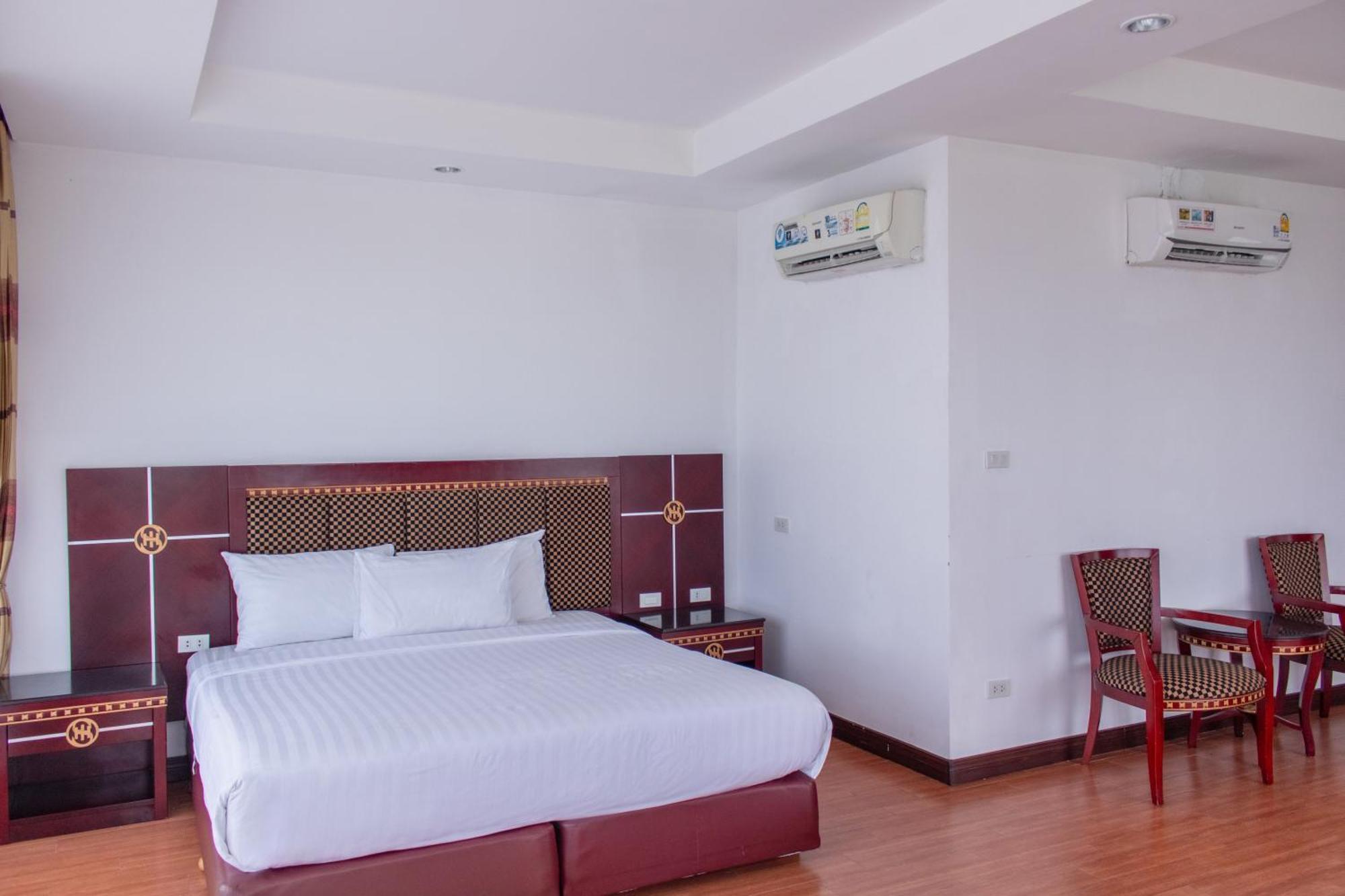 Jomtien Hisotel Exteriör bild