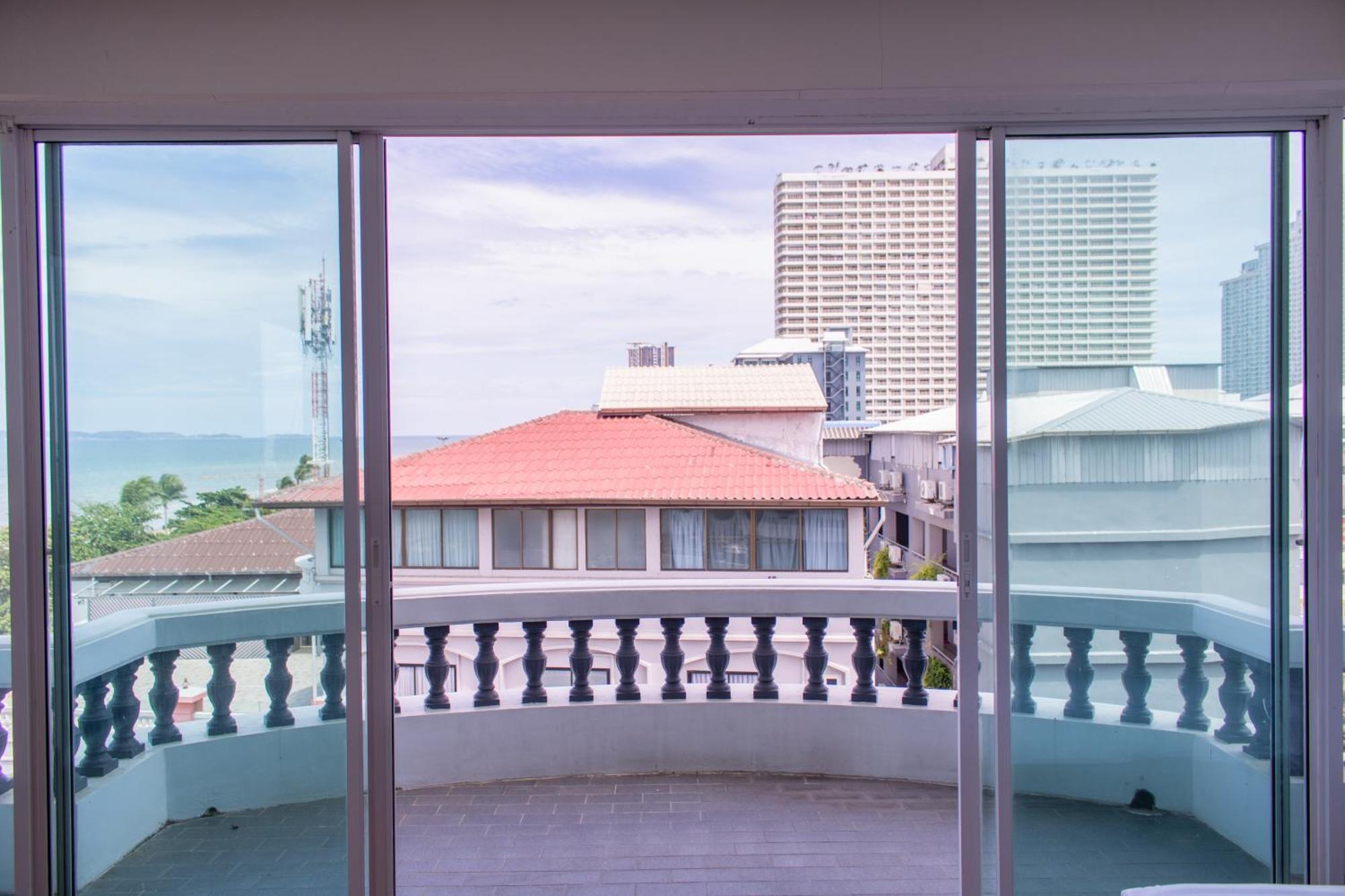 Jomtien Hisotel Exteriör bild