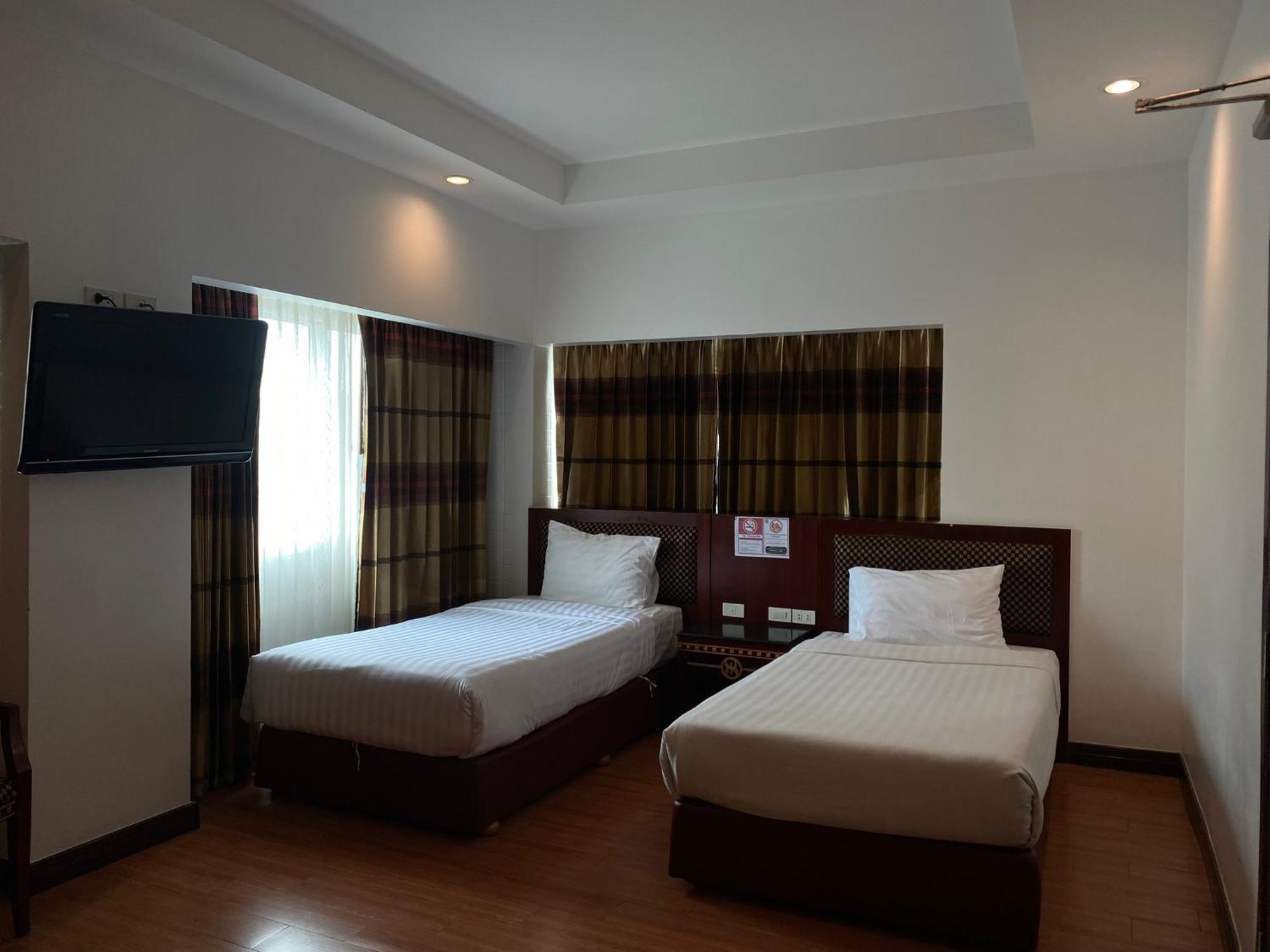 Jomtien Hisotel Exteriör bild