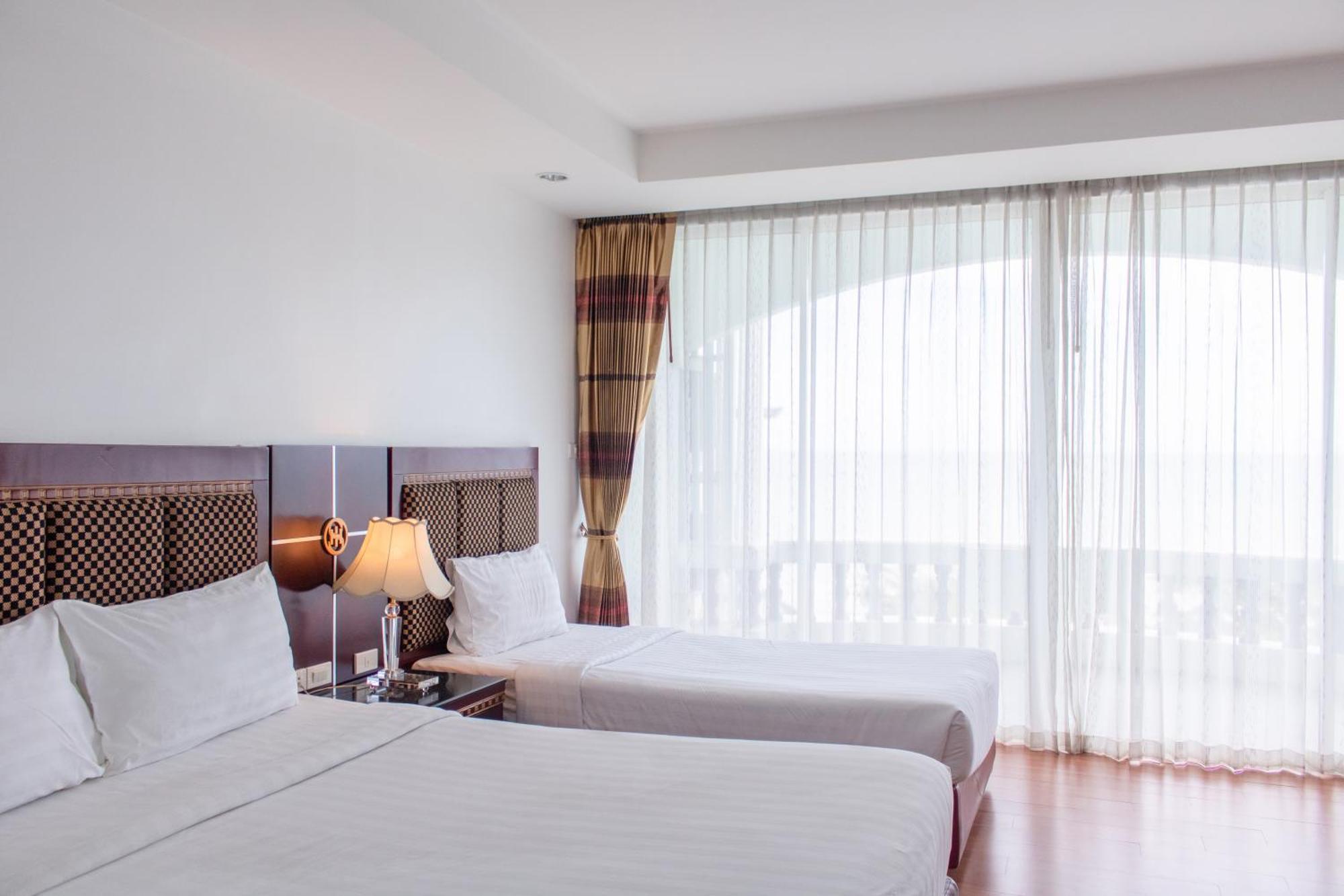 Jomtien Hisotel Exteriör bild
