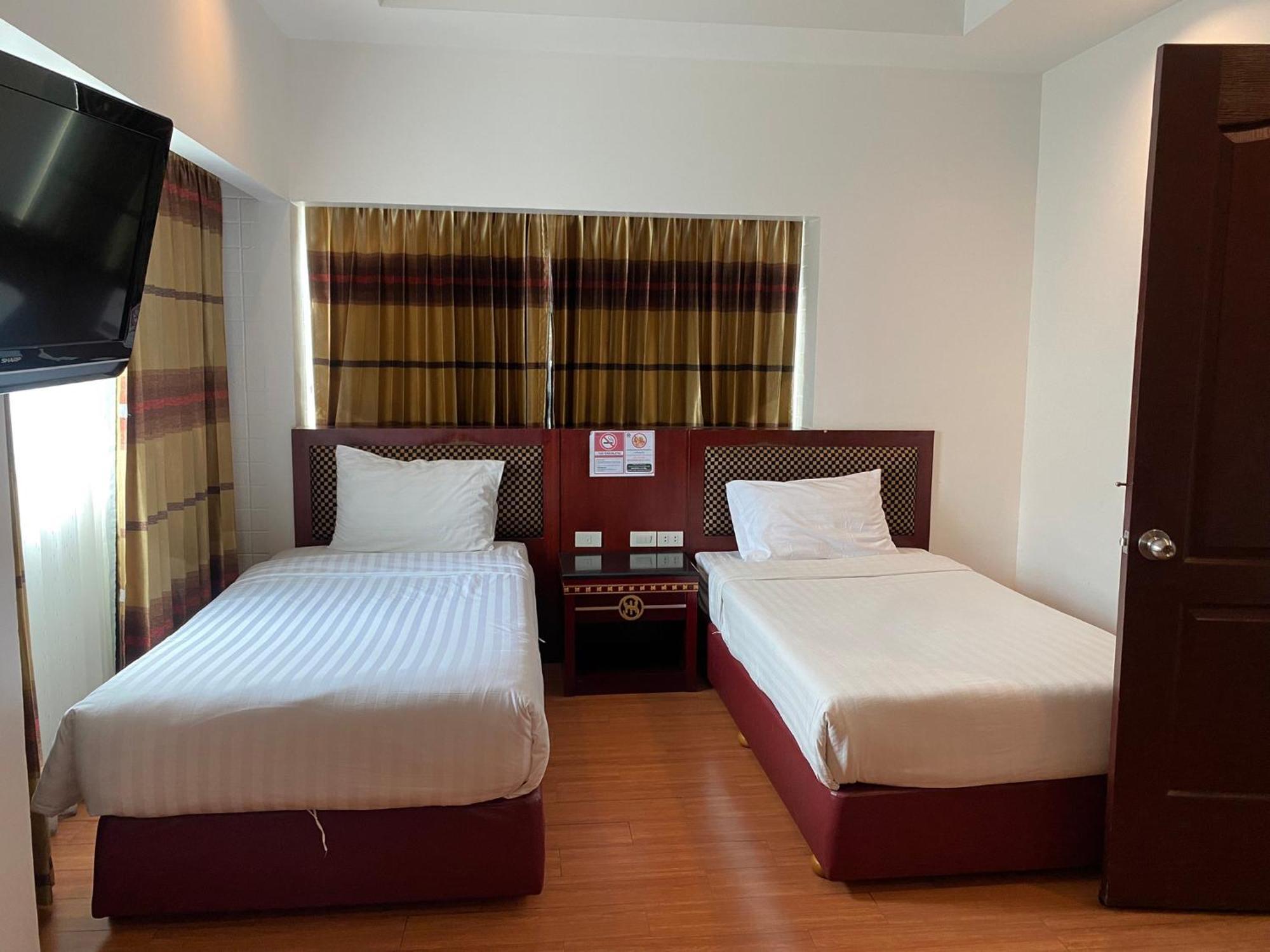 Jomtien Hisotel Exteriör bild