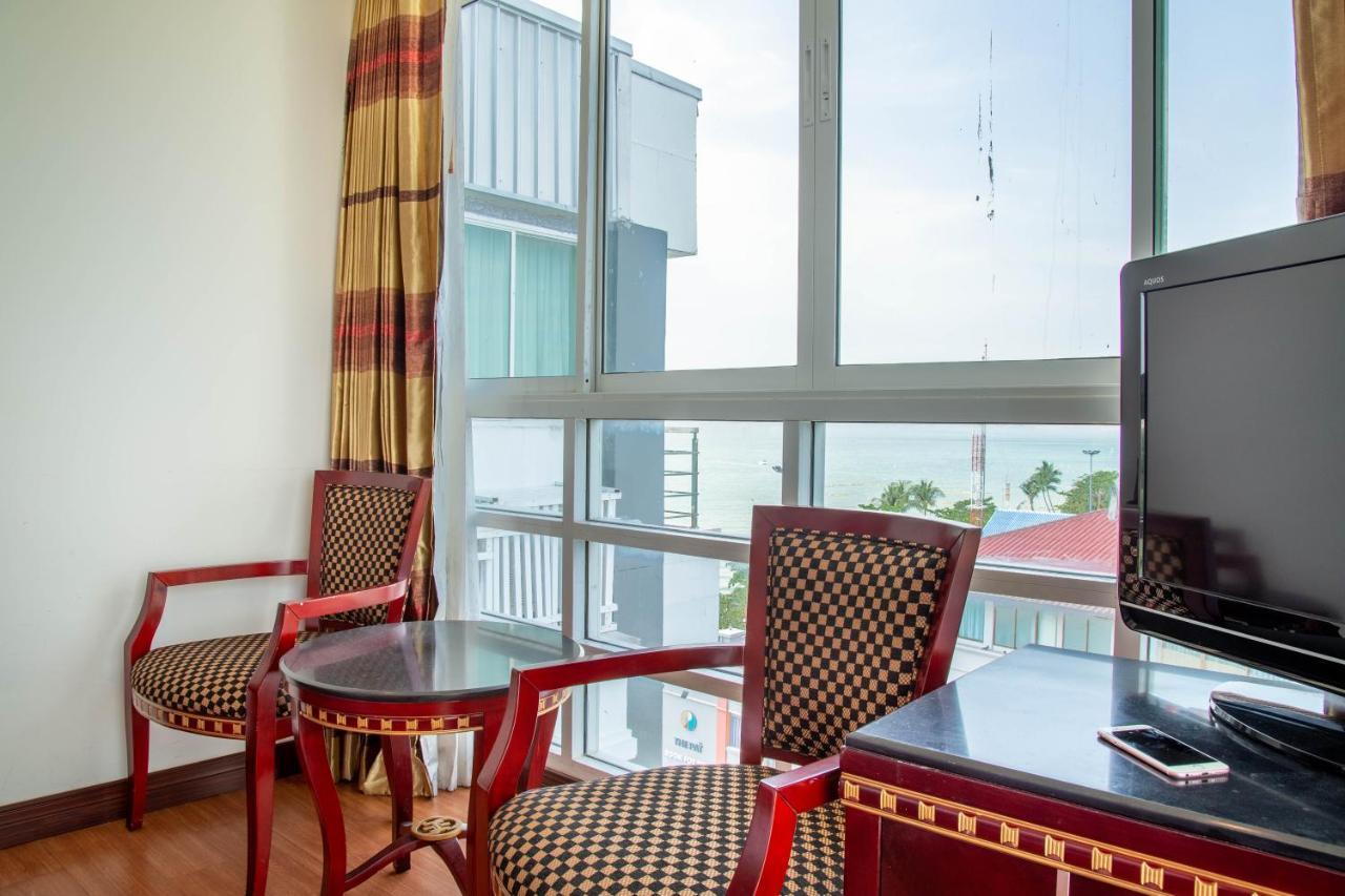 Jomtien Hisotel Exteriör bild