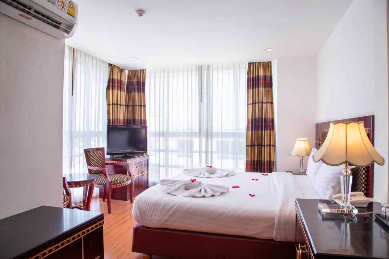 Jomtien Hisotel Exteriör bild